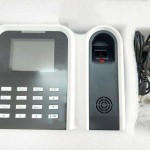 Máy Chấm Công Vân Tay và Thẻ Cảm Ứng GIGATA T9